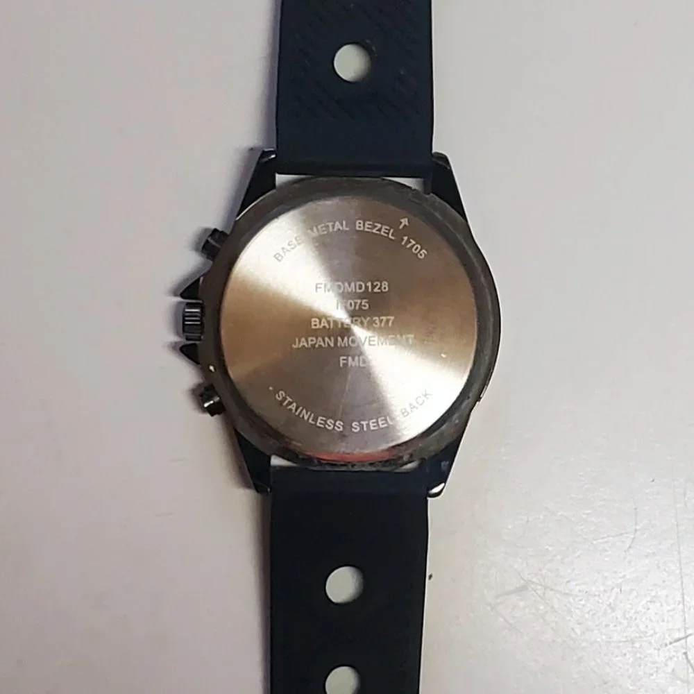 Men's FMD Black Stainless Steel Rubber Band Watch EUC - Picture 3 of 4